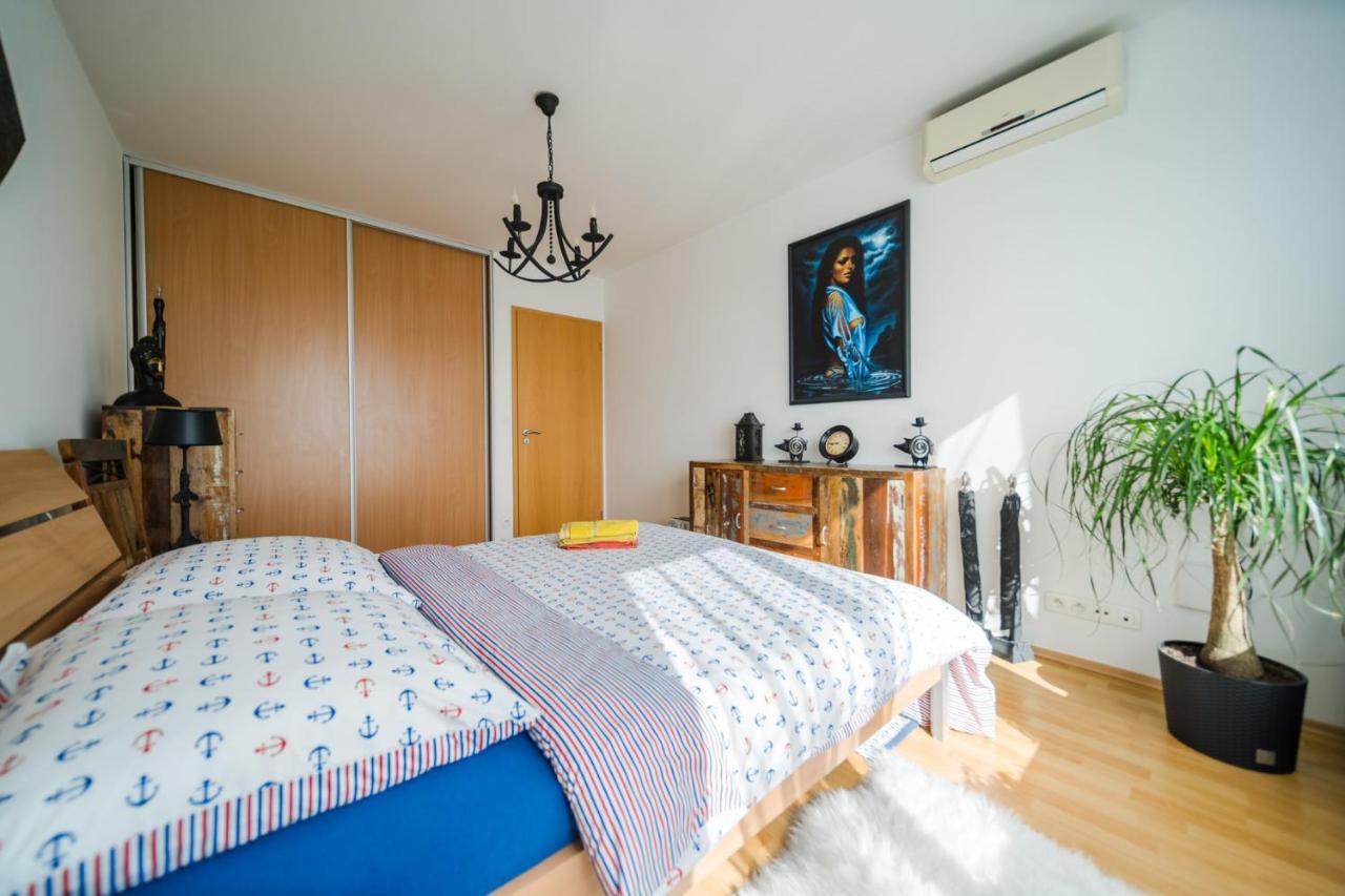 Comfy Condo On The 20Th Floor & Free Parking Bratislava Exterior photo